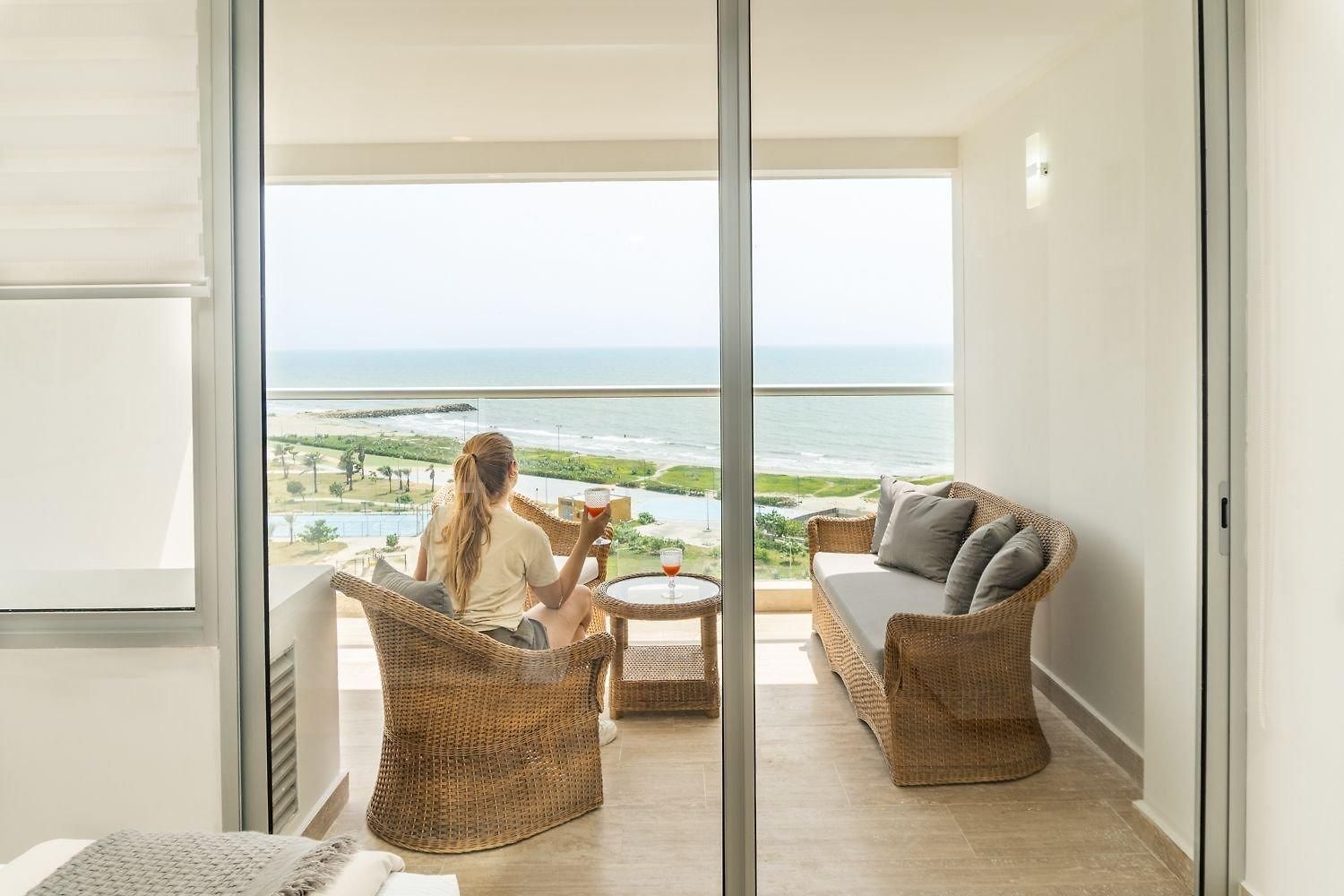 Apartamento Cb 1002 | Moderna Con Vista Al Mar Infinita