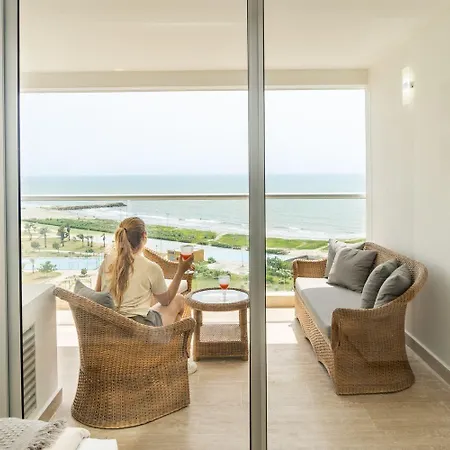 Apartamento Cb 1002 | Moderna Con Vista Al Mar Infinita